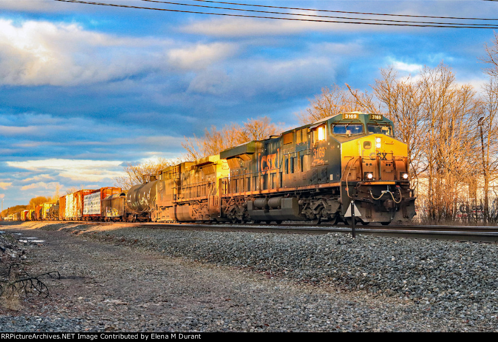 CSX 3169 om M-403